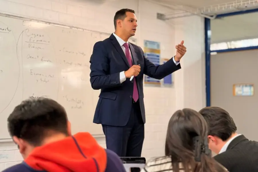 Arístides Guerrero apuesta por una campaña disruptiva para llegar a la SCJN