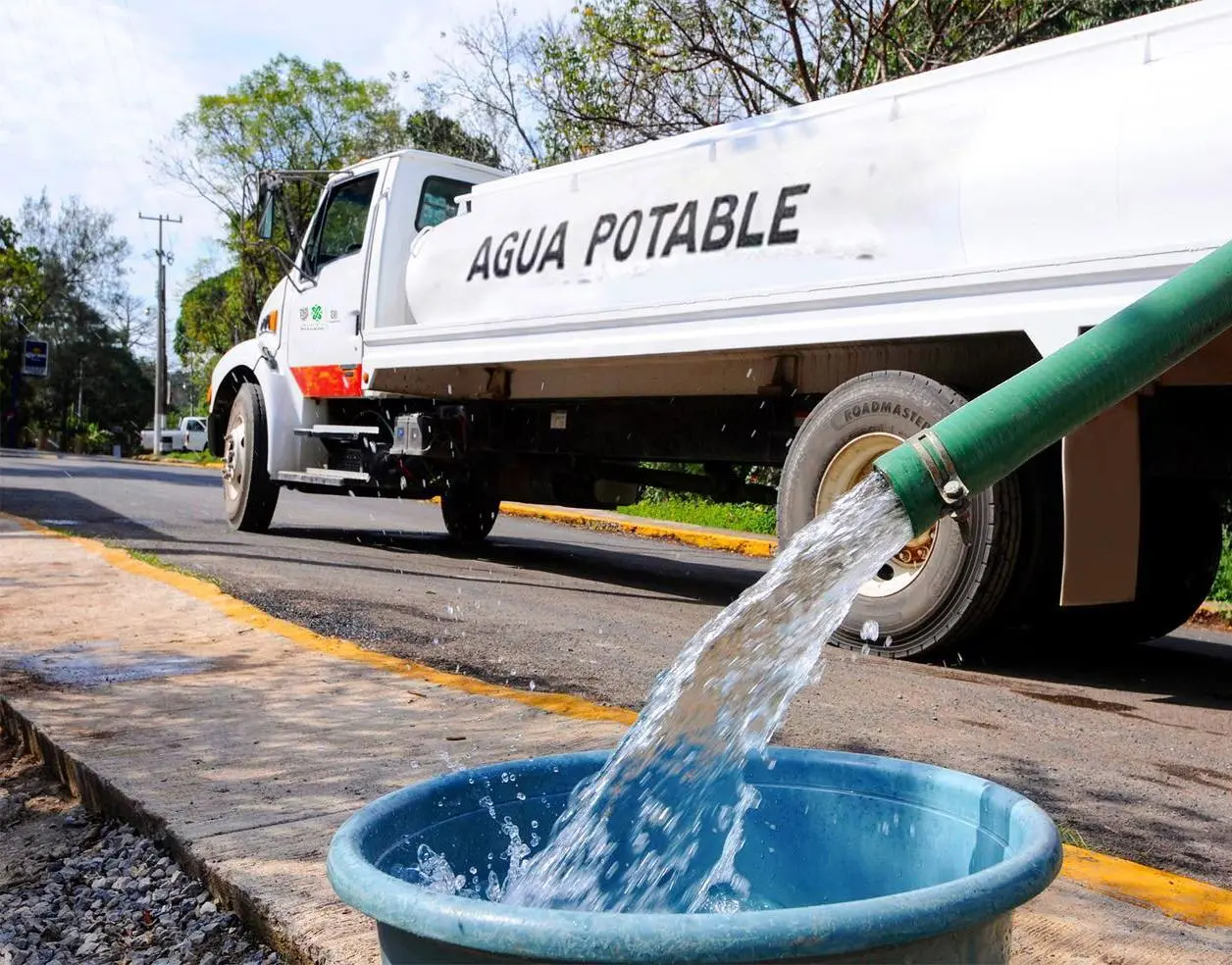 COMAPA Victoria informó la ruta de pipas para este día en apoyo a colonias con falta de agua. Foto: COMAPA