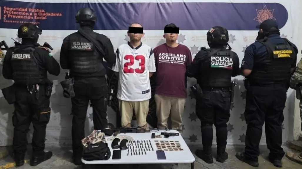 Sorprenden en Guadalupe a 2 hombres con AK-47, pistola y droga