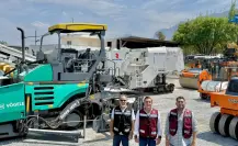Manuel Guerra Cavazos entrega vehículos al DIF de García y maquinaria para pavimentación