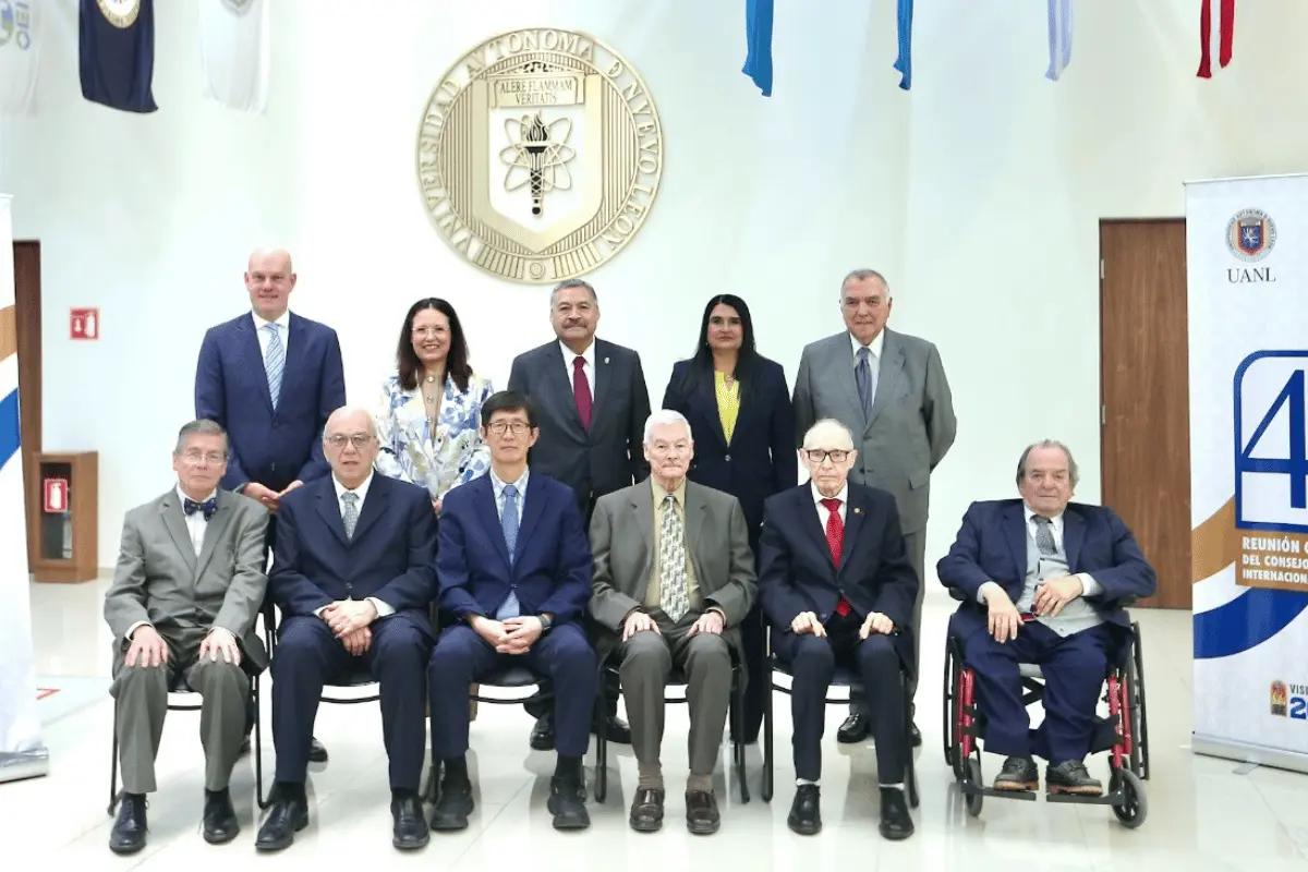 El Consejo Consultivo Internacional, conformado por representantes académicos de países como Reino Unido, Alemania, Chile, Argentina, Brasil, Francia, España, Cuba y Corea, ha sido clave en este proceso.