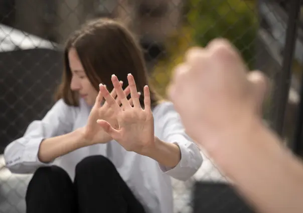 Violencia contra mujeres no cede en CDMX, mujer es atacada por su pareja en la Venustiano Carranza