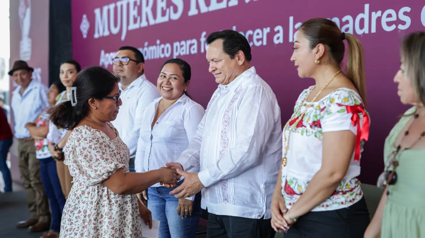 ¿Qué más anunció el gobernador en su visita a Oxkutzcab?. Foto: @Huachodiazmena