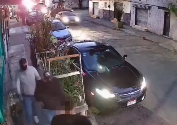 ¡Alerta en Naucalpan! Robo de vehículo preocupa a vecinos de la zona
