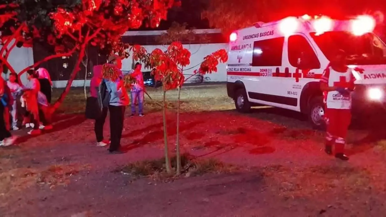 Intoxicación masiva en alberca de Valle de Chalco afecta a 13 personas. Foto: Valle de Chalco Noticias