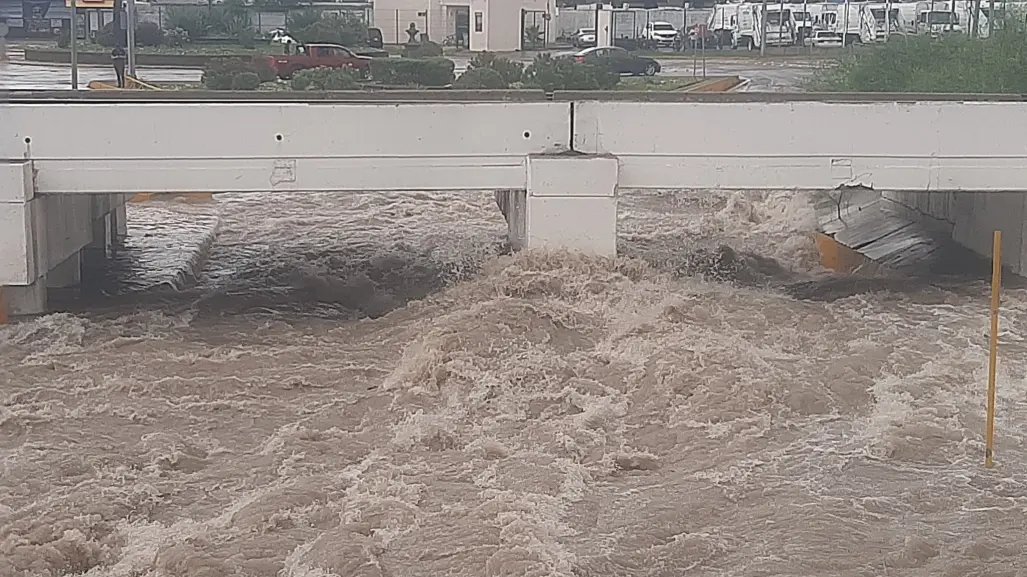 Inundaciones en Piedras Negras y Nueva Rosita tras fuertes lluvias por frente frío número 42