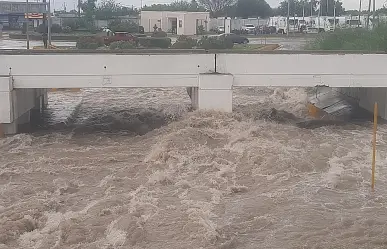 Inundaciones en Piedras Negras y Nueva Rosita tras fuertes lluvias por frente frío número 42