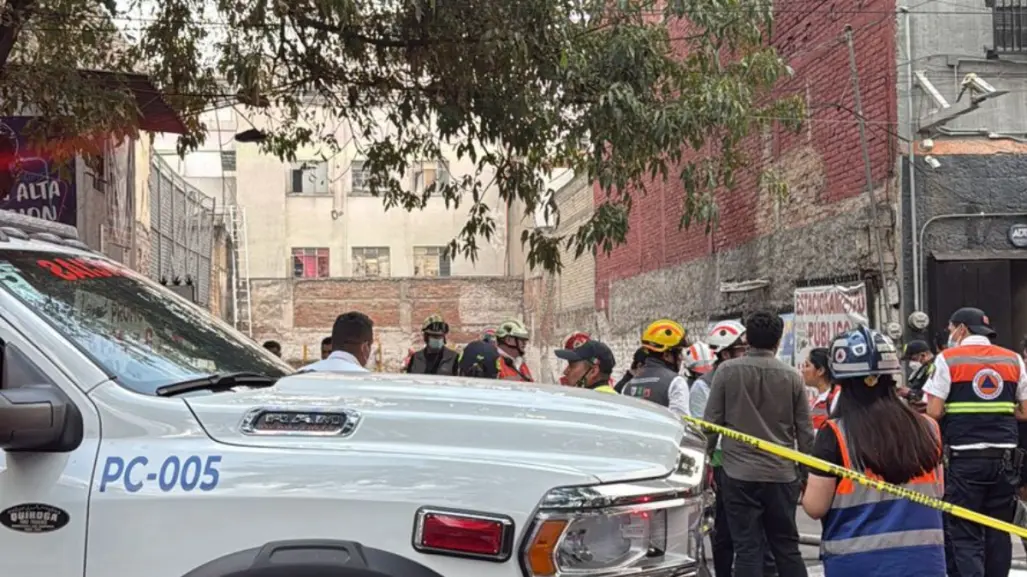 Incendio en negocio en la alcaldía Cuauhtémoc deja dos personas intoxicadas
