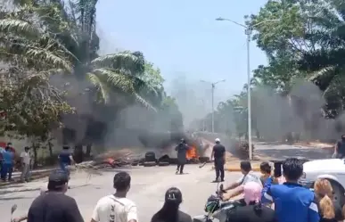 Reportan enfrentamiento entre alumnos y antimotines en Tecnológico de Balancán en Tabasco