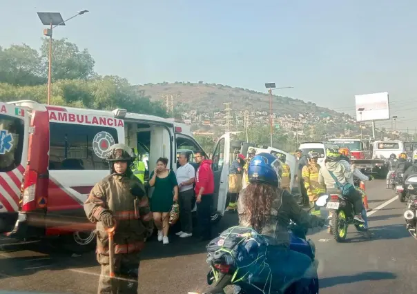 Accidente en autopista México-Pachuca afecta circulación y deja varios lesionados