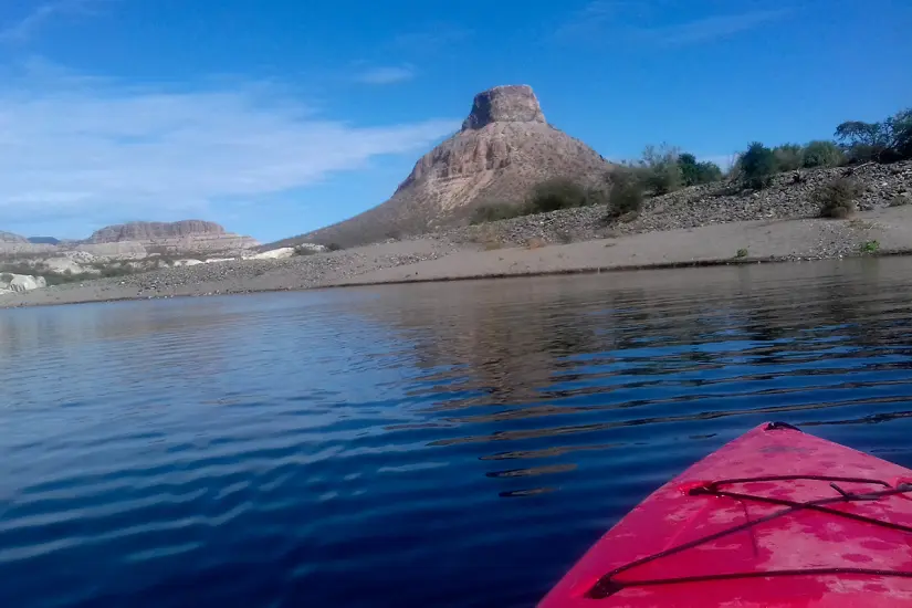 Kayak en La Purisima. Foto: Modesto Peralta Delgado.