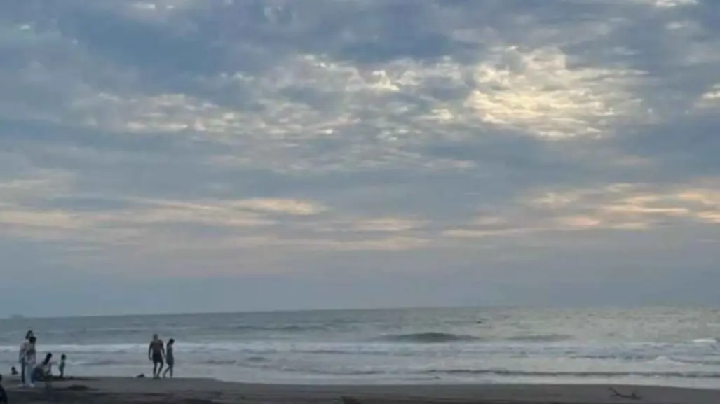 Nayarit tiene una playa que va del azul intenso al verde esmeralda, ¡imperdible!