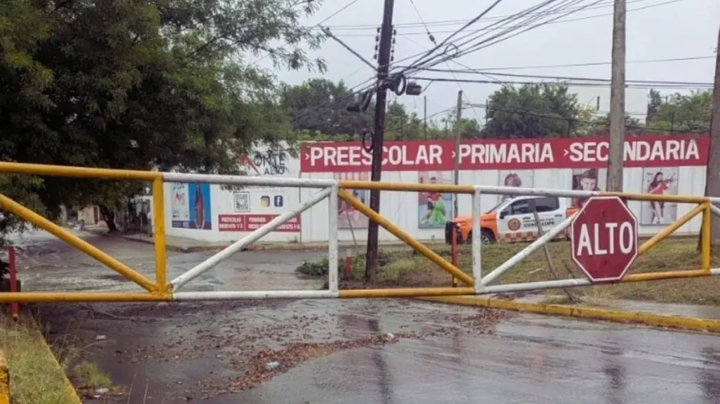 Lluvias provocan cierre vial en Guadalupe ante escurrimientos