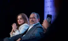 Andrés Mijes destaca a Escobedo en Foro Nacional