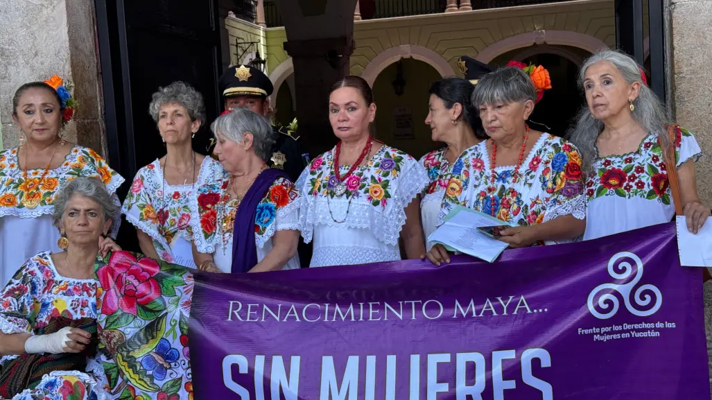 Con serenata, feministas presentan la Agenda de Mujeres Yucatán 2025