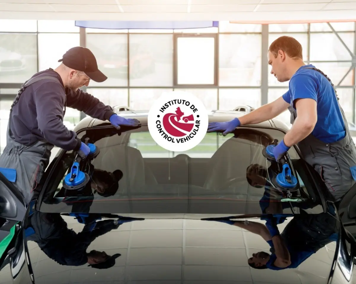 Esta iniciativa busca facilitar diversos trámites vehiculares sin necesidad de desplazarse a las delegaciones principales. Foto: Canva/ICVNL.