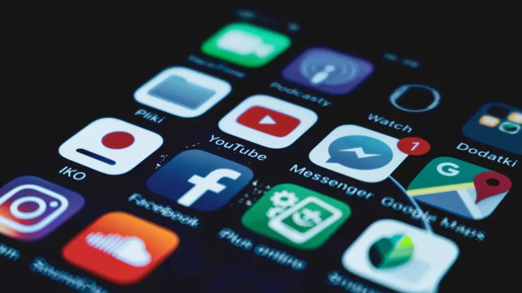 Denuncian en BCS a administradoras de grupo de Facebook por exponer a un menor