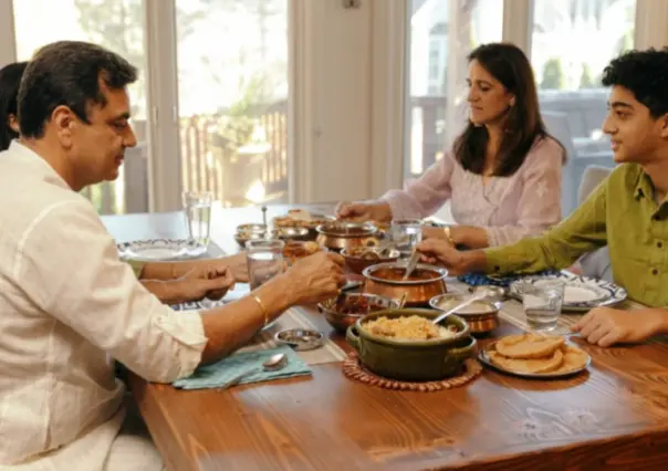 Día de las Madres: 3 motivos para festejar a mamá con una comida especial, según la IA