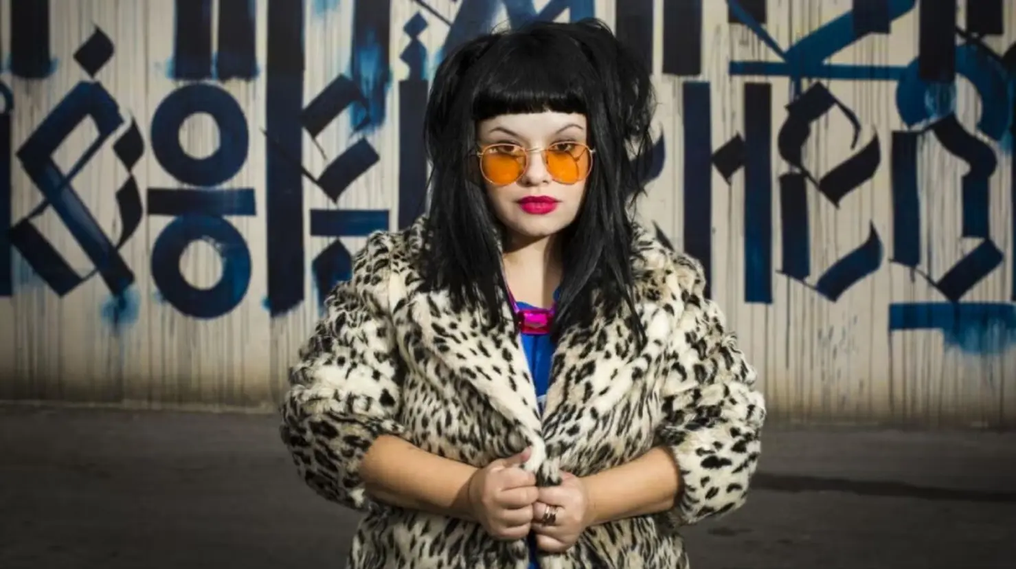Amandititita pidió que no se estereotipara su forma de vestir tras las críticas que recibió en redes sociales recientemente. Foto. Especial.