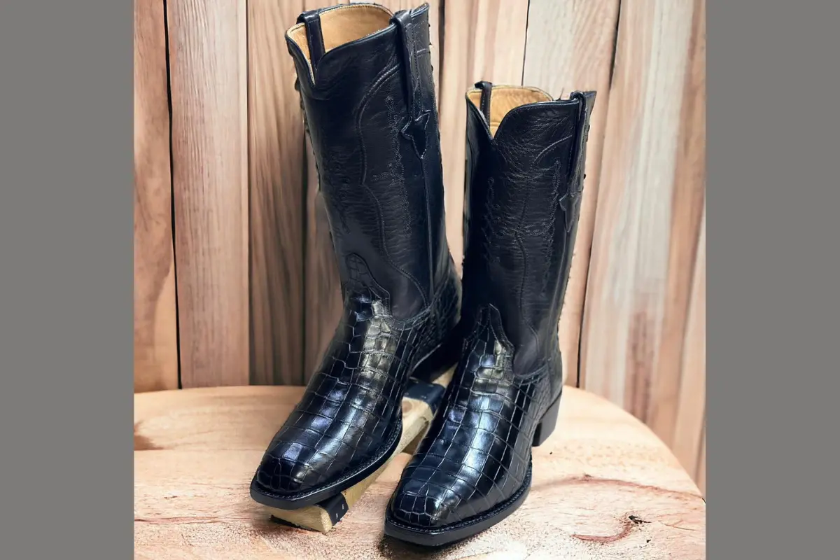 Don Cuco’s Boots ha logrado posicionarse como un símbolo de calidad y tradición en el mercado de botas vaqueras artesanales. Foto: Facebook Don Cucos Boots