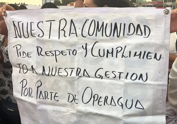 Vecinos de Cuautitlán Izcalli protestan por falta de agua y obras inconclusas
