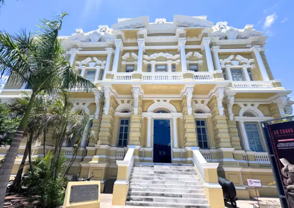Museo Regional de Antropología Palacio Cantón cambia de color su fachada