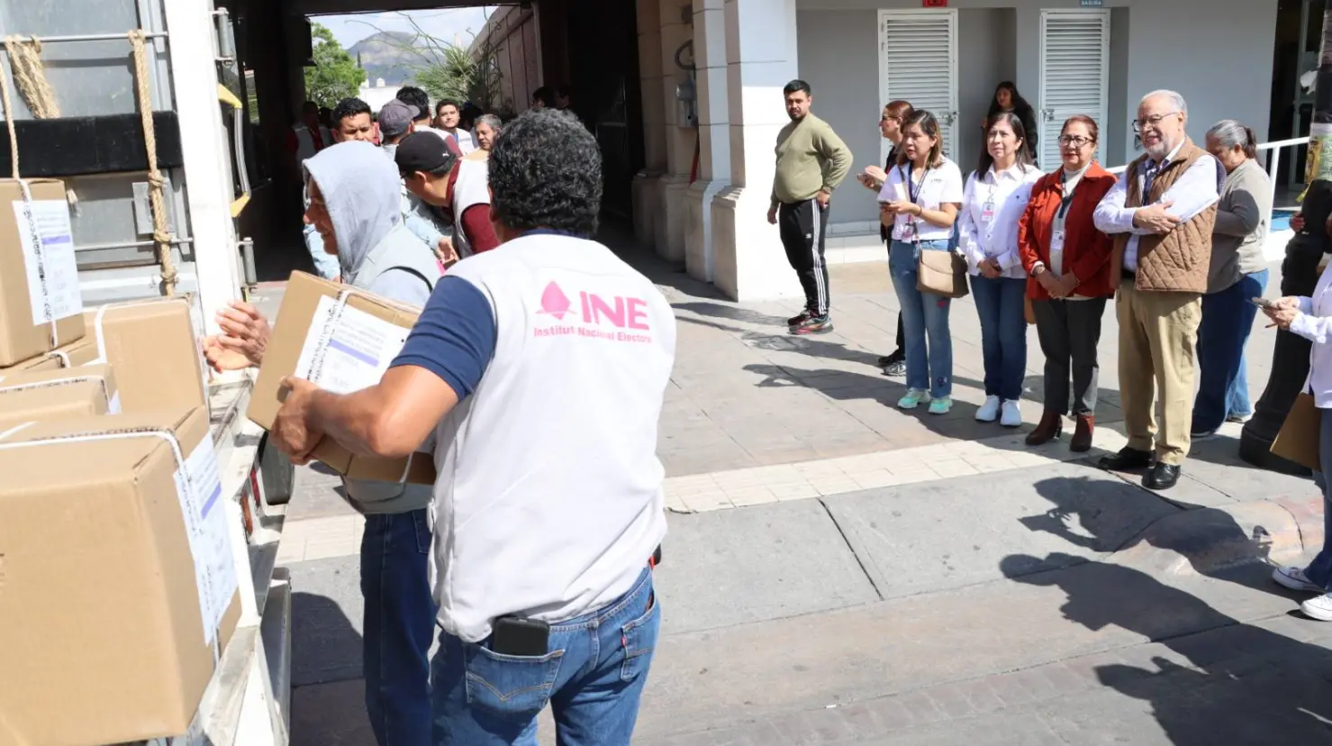 Llegan boletas a INE Coahuila. Foto de INE Coahuila.