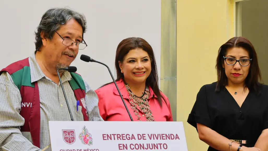 Programa Vivienda Digna en CDMX: Brugada entrega conjunto de 52 viviendas a sector vulnerable