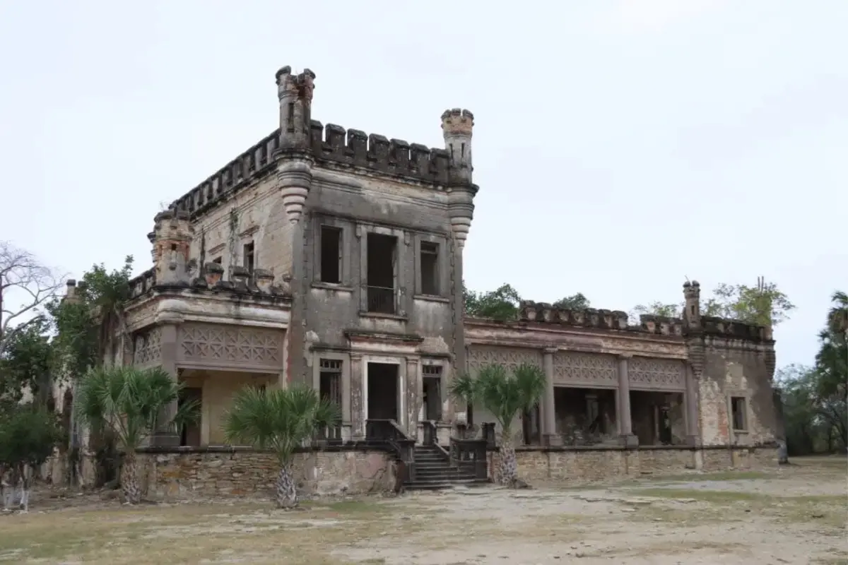 El Castillo de Nueva Apolonia, con su rica historia y arquitectura distintiva, es un símbolo del legado porfiriano en Tamaulipas. Foto: INAH