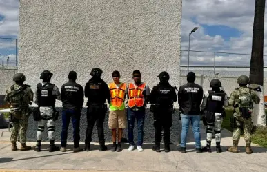 Caen 2 hombres con más de 660 mil dólares en Anáhuac, Nuevo León