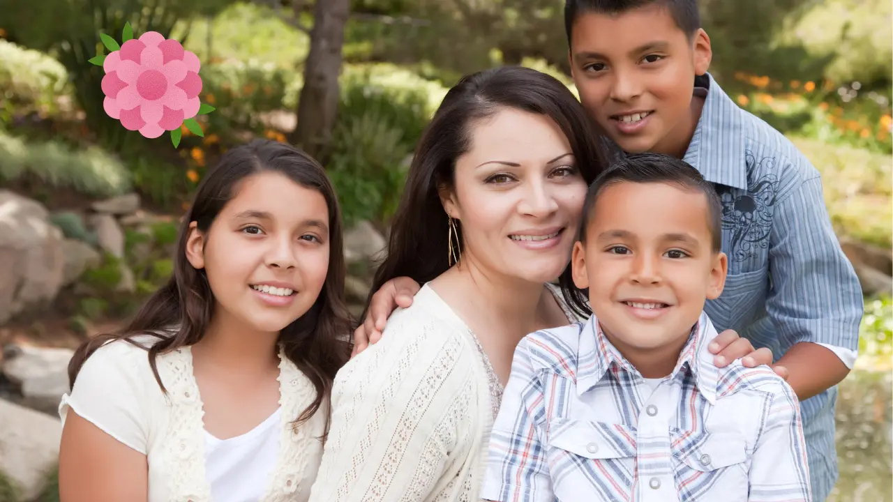 Este 10 de mayo se celebra la labor que realizan las madres de familia en Durango. Foto: Canva