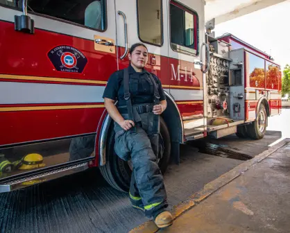 Galería | Mamá bombero es guardiana del hogar y de La Paz: ¡Feliz Día de las Madres!