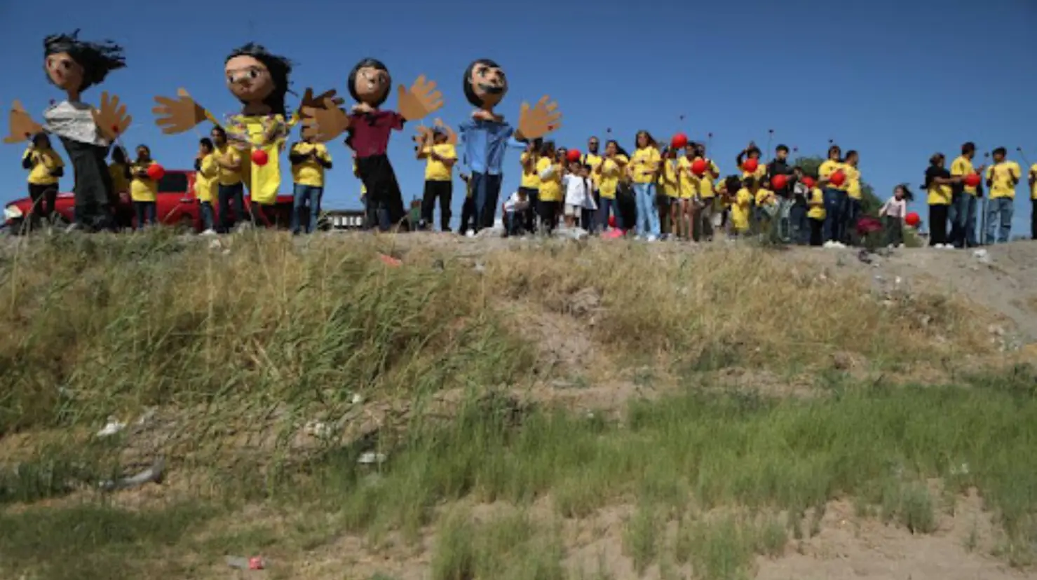 Protestan familias separadas por medidas migratorias de Trump en el día de la madre. Foto: AFP