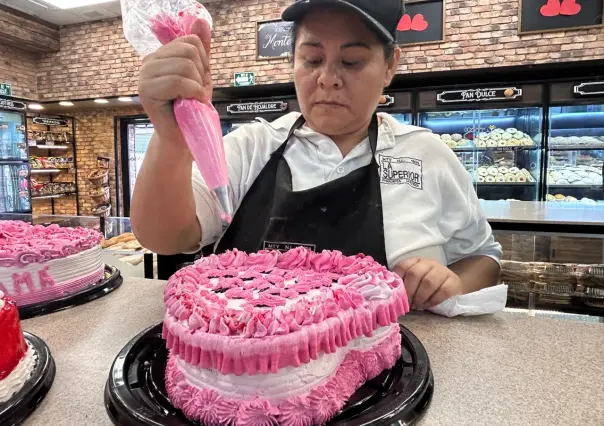 Pastelerías se preparan para el regalo más dulce para el Día las Madres