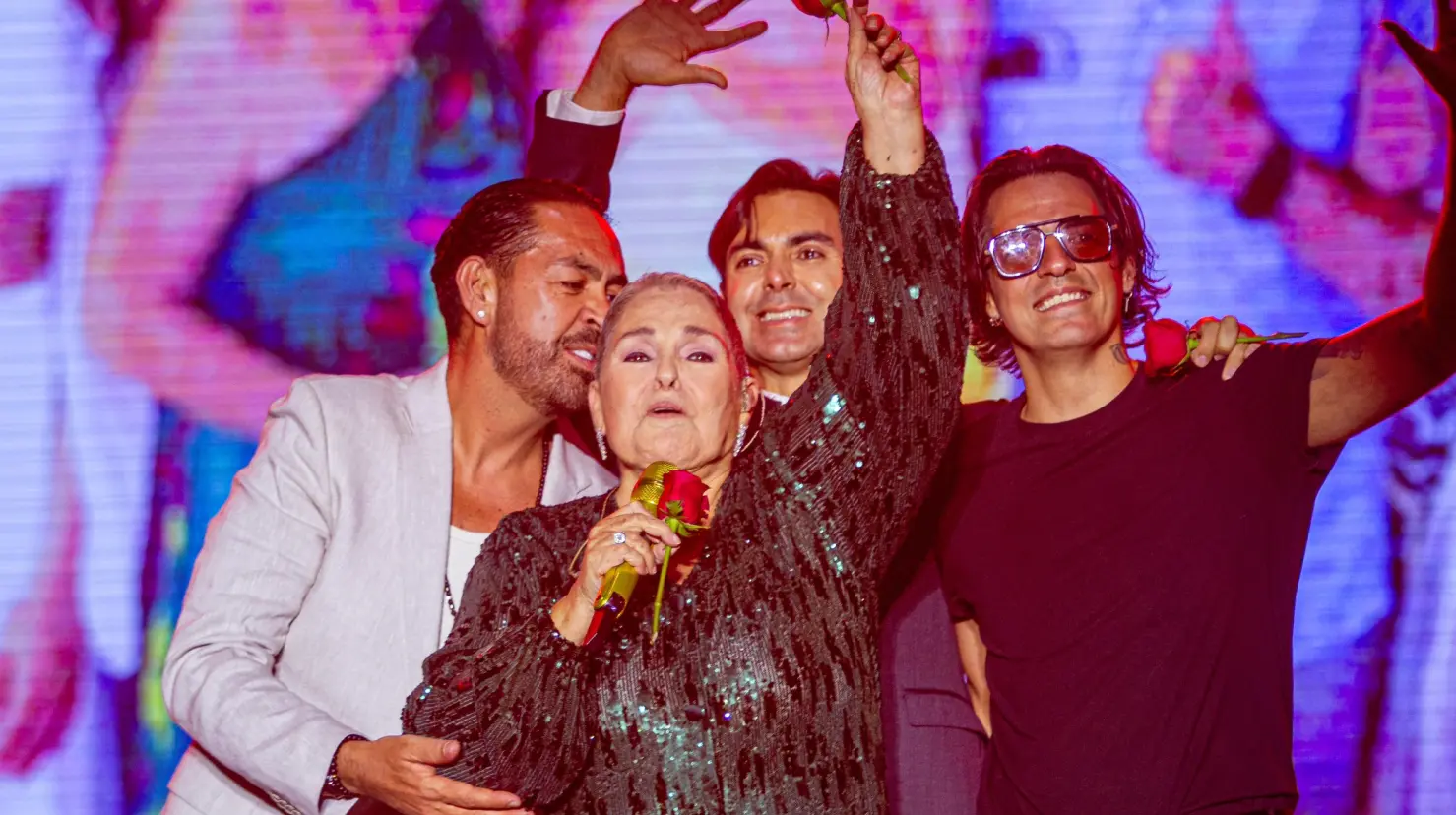 Lupita D’Alessio hace historia con concierto en el Zócalo. Foto: @ECBambu