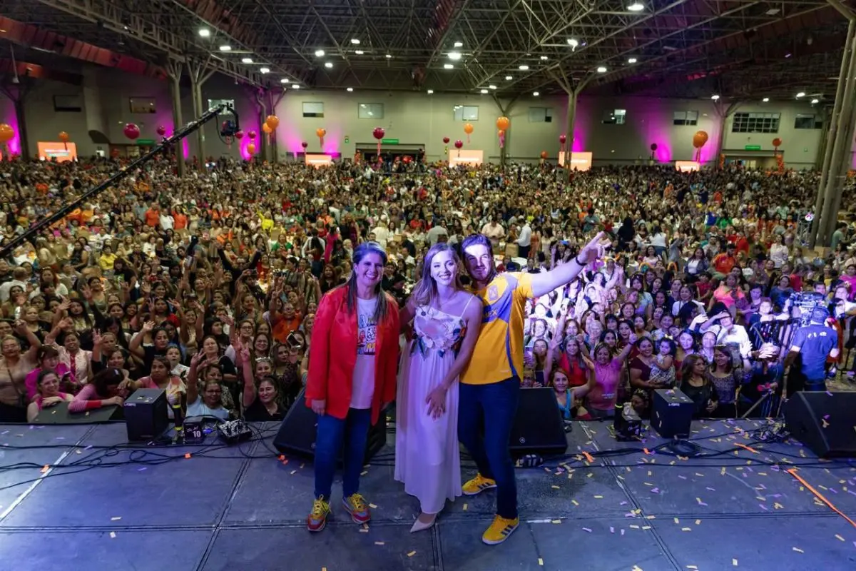 El Gobernador Samuel García y su esposa Mariana Rodríguez. Foto: Gobierno de Nuevo León