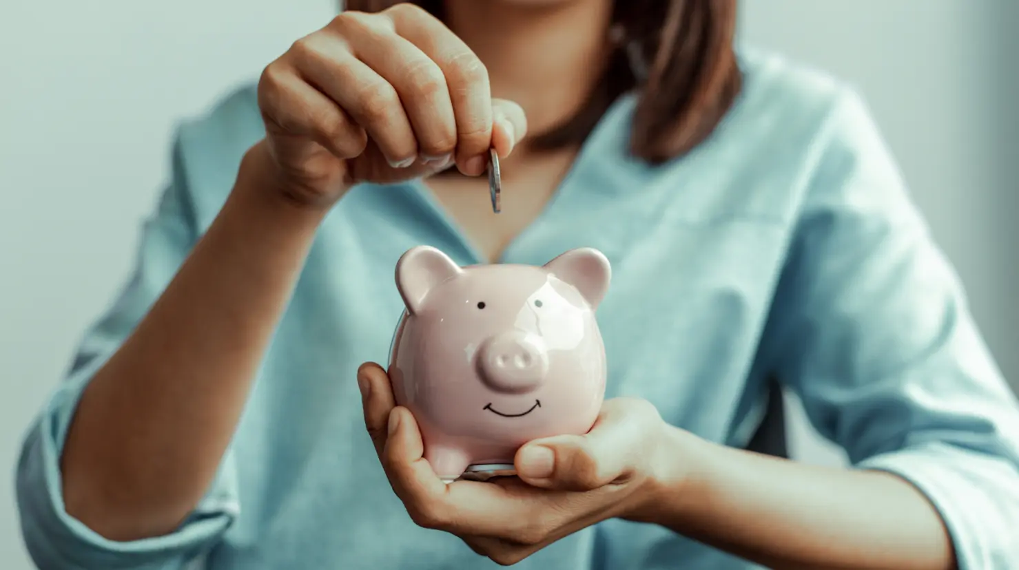 Profeco y Condusef revelan consejos para cuidar el dinero como lo haría mamá. Foto: Canva