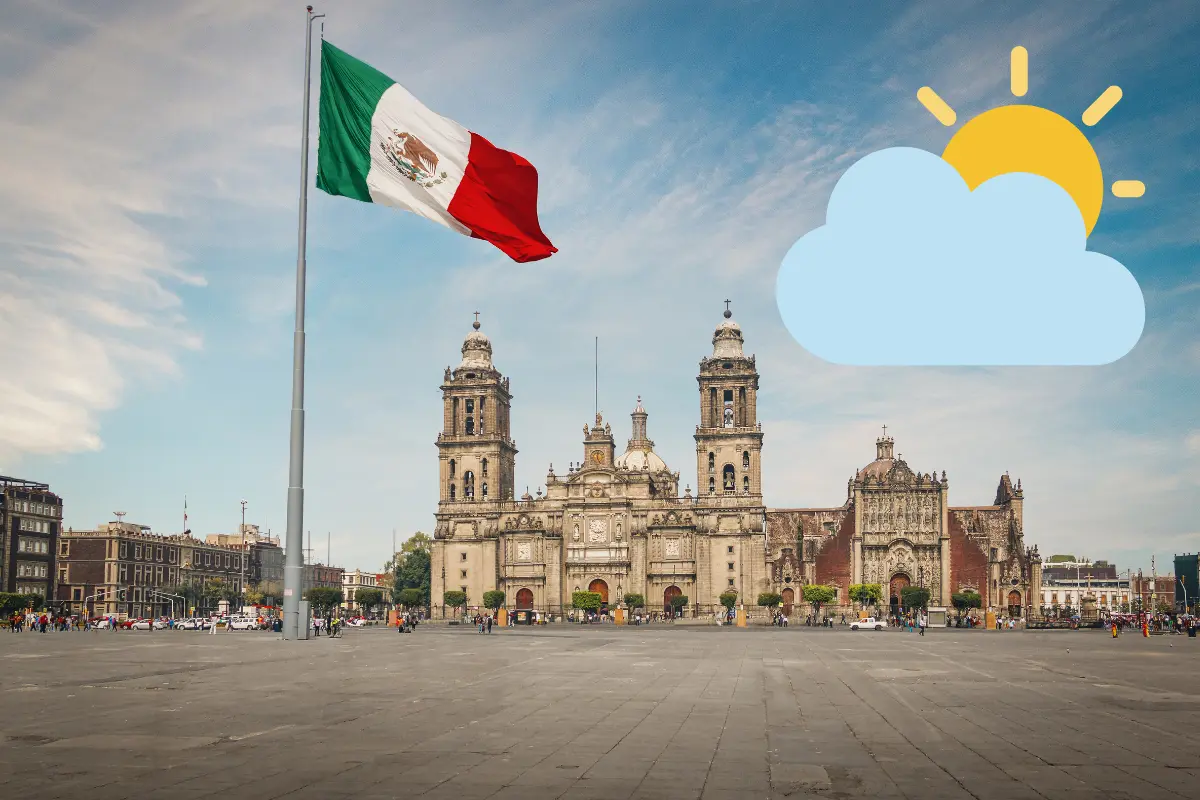 Plaza de la constitución, nubes y sol. Foto: Canva