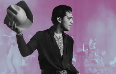 Christian Nodal regaña a un fan por intentar quitarle el sombrero durante su presentación en el Palenque de Hermosillo