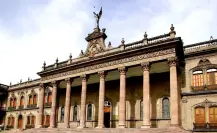El gobernador Samuel García y alcaldes metropolitanos informan sobre sismo en Nuevo León