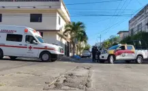 Hombre se desvanece en la vía pública al perder la vida en Tampico