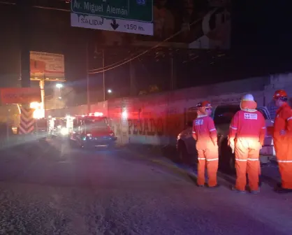 VIDEO | Incendio en ducto de Guadalupe pone en alerta a rescatistas y vecinos