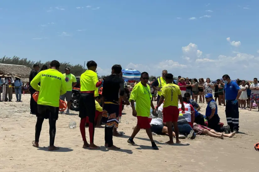 Dos personas perdieron la vida por ahogamiento este fin de semana en playa Miramar. Foto: Axel Hassel