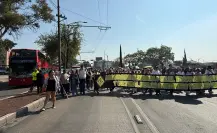 Débiles visuales marchan al Zócalo de CDMX, exigen respeto a sus derechos laborales