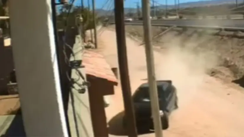 Cámaras de seguridad registraron el momento exacto del accidente. Foto: Captura video / Facebook: Víctor Ortegón Góngora