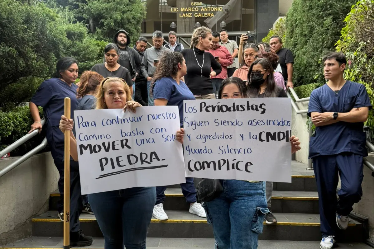 Ceci Flores afuera de la CNDH Foto: X(Twitter) @CeciPatriciaF