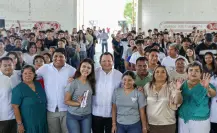 Entregan más de 18 mil becas Benito Juárez en Yucatán