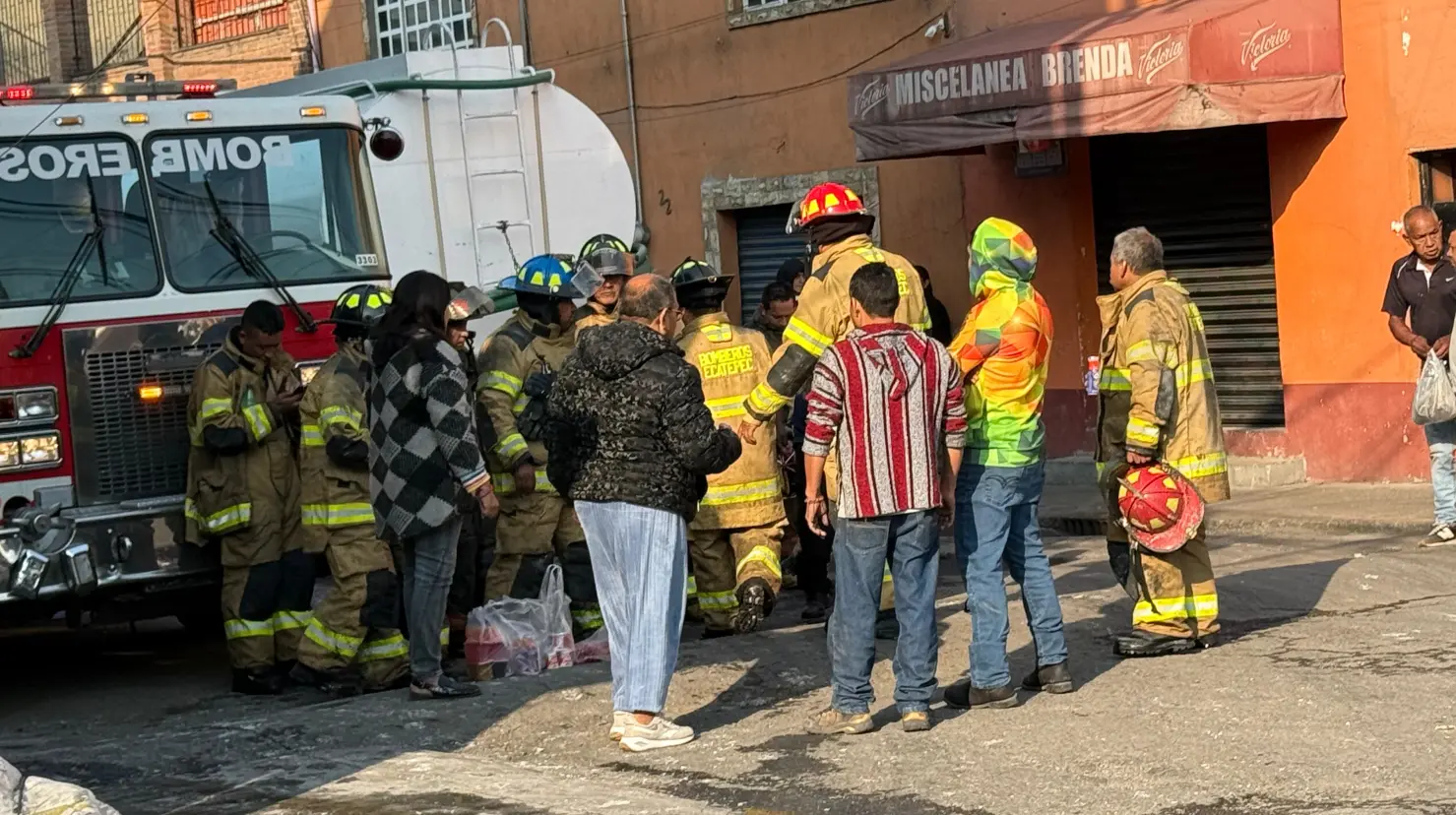 El incendio dejó severos daños en el edificio ubicado en Ecatepec. Imagen: Ramón Ramírez