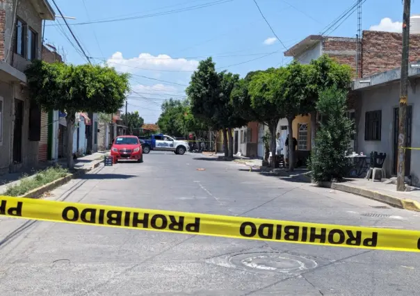 Matan a exconvicto y a su hijo de 16 años en Guanajuato