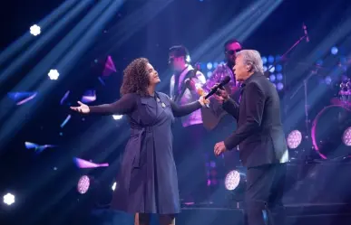 Napoleón y Lucerito unen sus voces en emotivo dueto: VIDEO